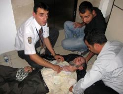 Mağaza Açılışı İsyana Dönüştü, Bir Kişi Hastanelik Oldu