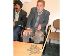 Dilenciler: Günde Topladığımız 40-50 Lira İle Geçinemiyoruz