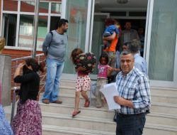 Tırnakçılık Yöntemiyle Hırsızlık Yapan Zanlılar Yakalandı