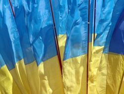 Ukrayna Polisi Bayrak Hırsızlarının Peşine Düştü