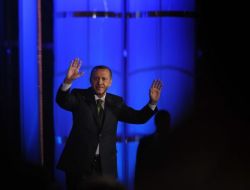 BAŞBAKAN ERDOĞAN'dan AÇIKLAMALAR