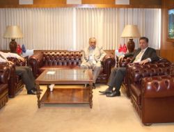 Karaburun Ve Güleç, Vali Kızılcık’a Veda Ziyaretinde Bulundu