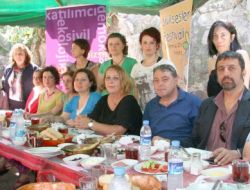 Stk’lar Herkesin Kendini Özgürce İfade Edebileceği ‘sivil Anayasa’ İstedi