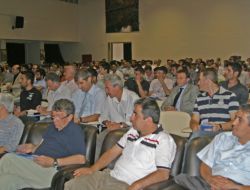 'Geleceği Beraber Aramak' Konulu Yeni Anayasa Paneli Yapıldı