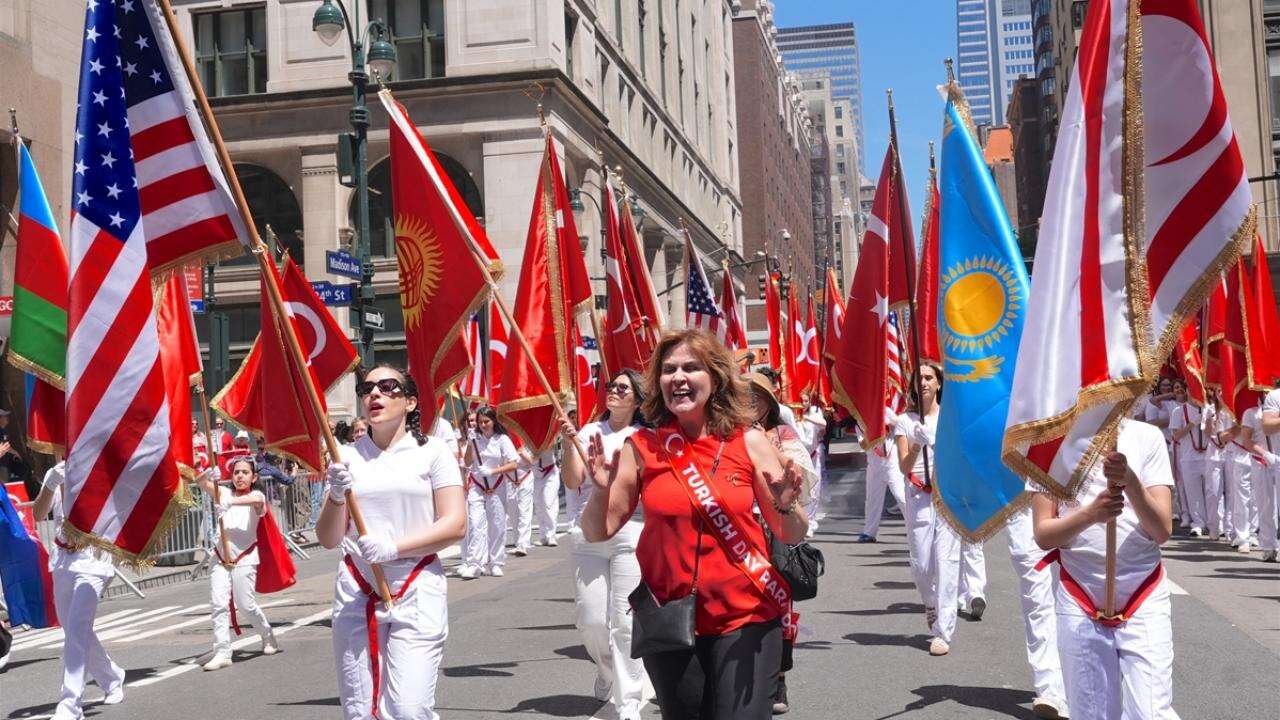 new-york-43-turk-gunu-aa-2461466